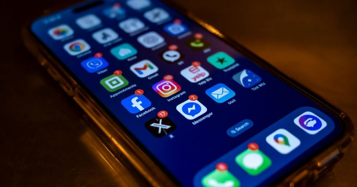 How Algorithm Changes Affect SMM Services (and What to Do About It)